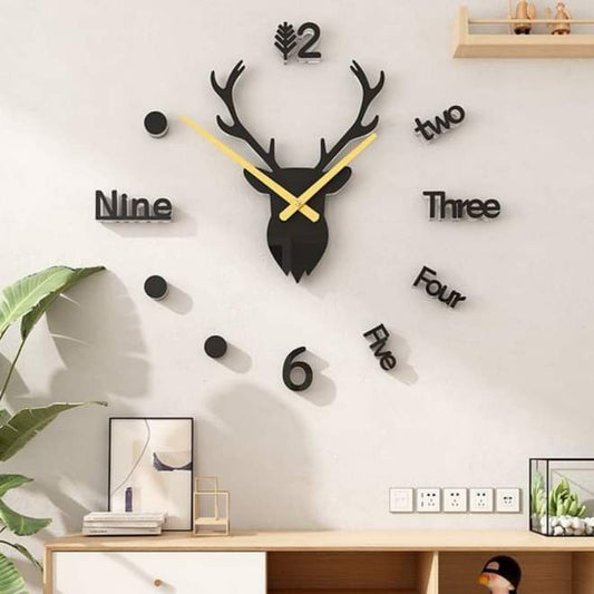 WOODEN CLOCK WITH 12 INCHES NEEDLES
